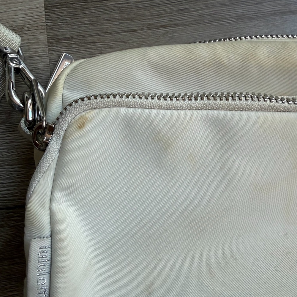 Lululemon everywhere crossbody crossbody bag - Picture 6 of 10